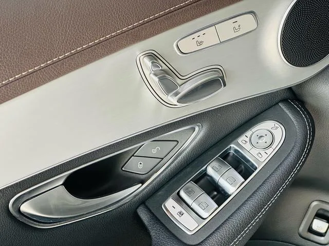 Mercedes-Benz GLC 2022 GLC 260 L 4MATIC Dynamic interior photo 17 Mercedes-Benz GLC 2022 GLC 260 L 4MATIC Dynamic interior photo 17