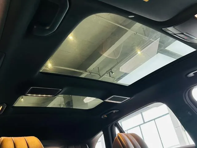 Mercedes-Benz GLC 2022 GLC 260 L 4MATIC Dynamic interior photo 19 Mercedes-Benz GLC 2022 GLC 260 L 4MATIC Dynamic interior photo 19