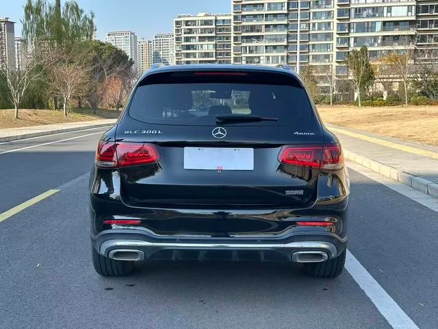 Mercedes-Benz GLC 2022 Reforma GLC 300 L 4MATIC Edición tibetana dinámica exterior foto 4