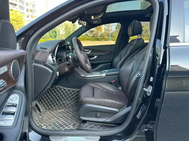 Mercedes-Benz GLC 2022 Reforma GLC 300 L 4MATIC Edición tibetana dinámica interior foto 11