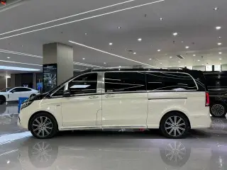 Mercedes-Benz V-Class 2022 V 260 L Empattement long version de luxe extérieur photo 3 Mercedes-Benz V-Class 2022 V 260 L Empattement long version de luxe extérieur photo 3