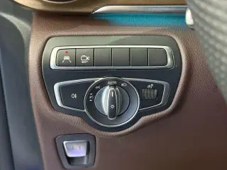 Mercedes-Benz V-Class 2022 V 260 L Empattement long version de luxe extérieur photo 9 Mercedes-Benz V-Class 2022 V 260 L Empattement long version de luxe extérieur photo 9