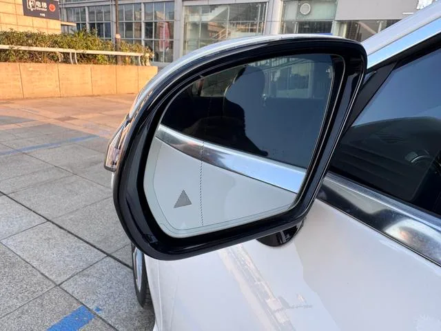Mercedes-Benz E-Class (Imported) 2021 Restyling E 300 Coupe interior photo 16 Mercedes-Benz E-Class (Imported) 2021 Restyling E 300 Coupe interior photo 16