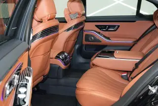 Mercedes-Benz S-Class 2023 S 450 L 4MATIC interior photo 17 Mercedes-Benz S-Class 2023 S 450 L 4MATIC interior photo 17