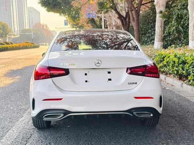 Mercedes-Benz A-Class 2025 A 180 L exterior foto 5 Mercedes-Benz A-Class 2025 A 180 L exterior foto 5