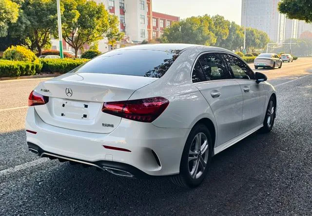 Mercedes-Benz A-Class 2025 A 180 L exterior foto 6 Mercedes-Benz A-Class 2025 A 180 L exterior foto 6