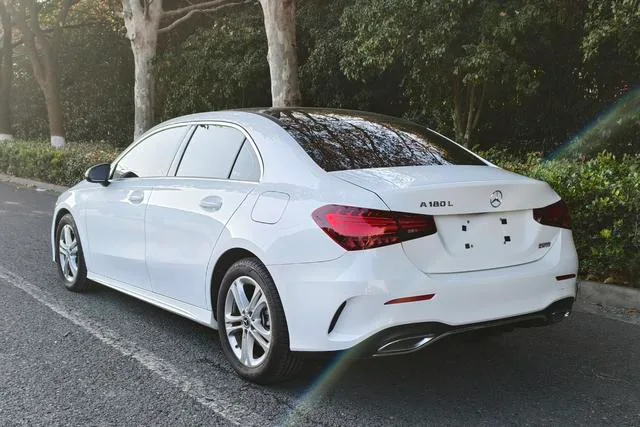 Mercedes-Benz A-Class 2025 A 180 L exterior foto 7 Mercedes-Benz A-Class 2025 A 180 L exterior foto 7