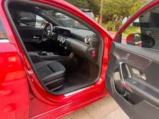 Mercedes-Benz A-Class 2023 A 200 L Edición de moda de coche deportivo interior foto 9 Mercedes-Benz A-Class 2023 A 200 L Edición de moda de coche deportivo interior foto 9