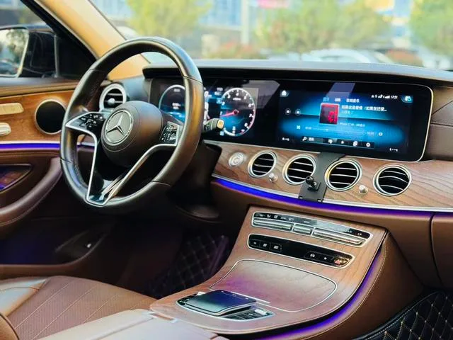 Mercedes-Benz E-Class 2022 Три изменения E 300 L Модный тип Седан интерьер фото 6 Mercedes-Benz E-Class 2022 Три изменения E 300 L Модный тип Седан интерьер фото 6