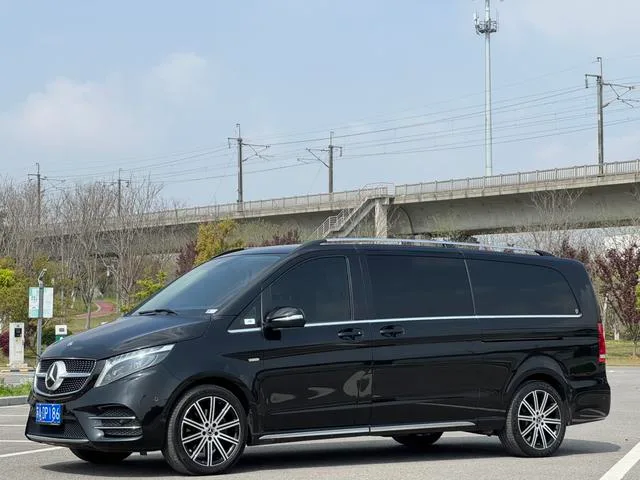 Mercedes-Benz V-Class 2022 V 260 L Edición de lujo de batalla larga exterior foto 1 Mercedes-Benz V-Class 2022 V 260 L Edición de lujo de batalla larga exterior foto 1