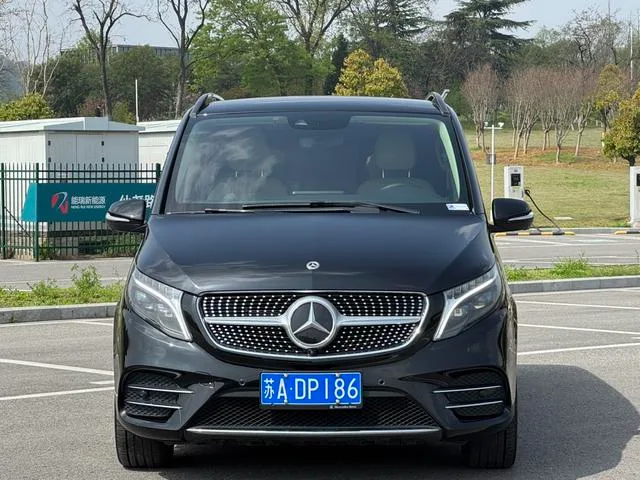Mercedes-Benz V-Class 2022 V 260 L Edición de lujo de batalla larga exterior foto 2 Mercedes-Benz V-Class 2022 V 260 L Edición de lujo de batalla larga exterior foto 2