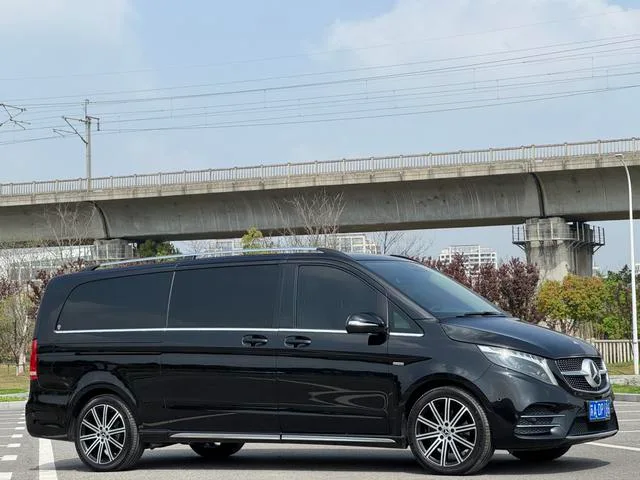 Mercedes-Benz V-Class 2022 V 260 L Edición de lujo de batalla larga exterior foto 3 Mercedes-Benz V-Class 2022 V 260 L Edición de lujo de batalla larga exterior foto 3