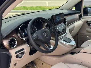 Mercedes-Benz V-Class 2022 V 260 L Edición de lujo de batalla larga exterior foto 6 Mercedes-Benz V-Class 2022 V 260 L Edición de lujo de batalla larga exterior foto 6