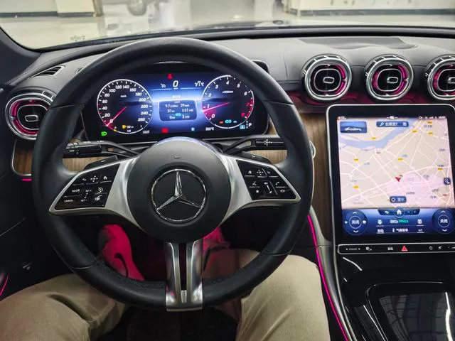Mercedes-Benz C-Class 2022 C 260 L interior photo 14 Mercedes-Benz C-Class 2022 C 260 L interior photo 14