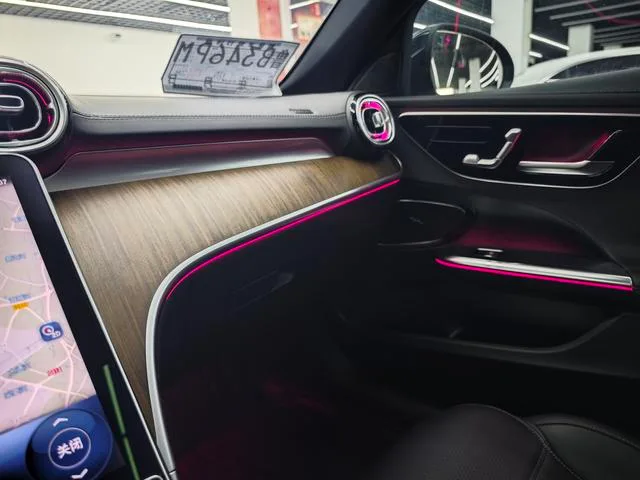 Mercedes-Benz C-Class 2022 C 260 L interior photo 17 Mercedes-Benz C-Class 2022 C 260 L interior photo 17