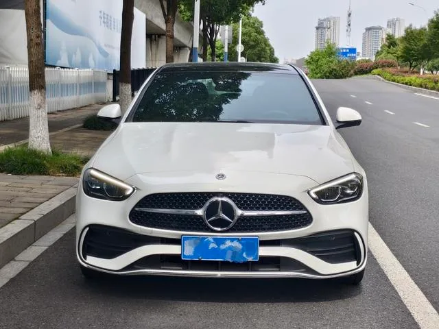 Mercedes-Benz C-Class 2024 C 260 L Sports version exterior photo 2 Mercedes-Benz C-Class 2024 C 260 L Sports version exterior photo 2