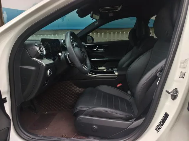 Mercedes-Benz C-Class 2024 C 260 L Sports version exterior photo 6 Mercedes-Benz C-Class 2024 C 260 L Sports version exterior photo 6