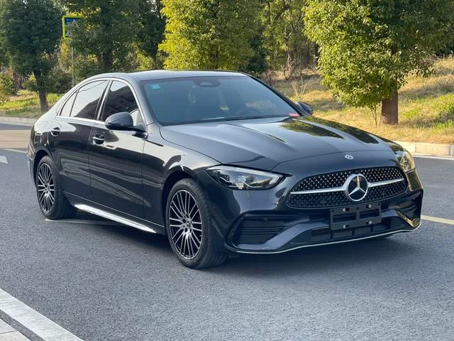 Mercedes-Benz C-Class 2022 Reforma C 260 L Versión deportiva exterior foto 3 Mercedes-Benz C-Class 2022 Reforma C 260 L Versión deportiva exterior foto 3