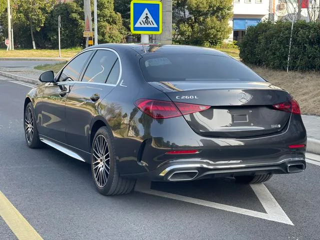 Mercedes-Benz C-Class 2022 Reforma C 260 L Versión deportiva exterior foto 6 Mercedes-Benz C-Class 2022 Reforma C 260 L Versión deportiva exterior foto 6