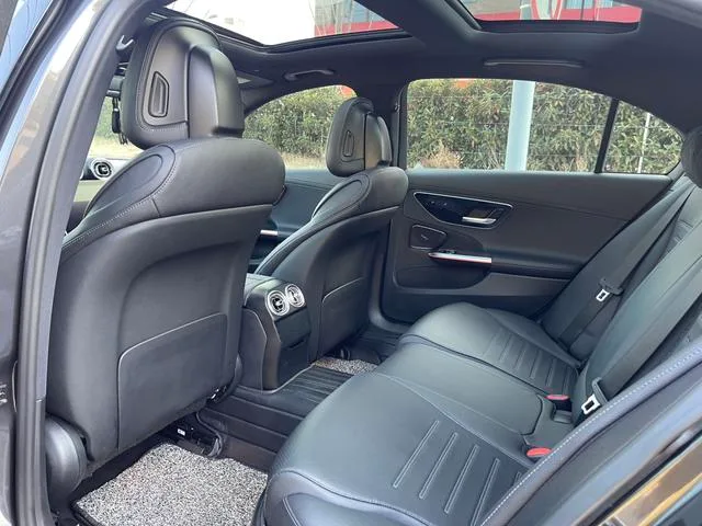 Mercedes-Benz C-Class 2022 Reforma C 260 L Versión deportiva interior foto 9 Mercedes-Benz C-Class 2022 Reforma C 260 L Versión deportiva interior foto 9