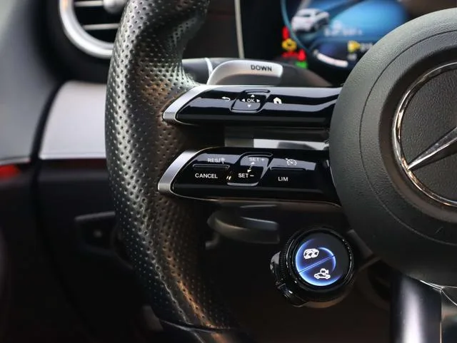 Mercedes-Benz Mercedes-AMG E-Class 2022 AMG E 53 4MATIC interior photo 14 Mercedes-Benz Mercedes-AMG E-Class 2022 AMG E 53 4MATIC interior photo 14