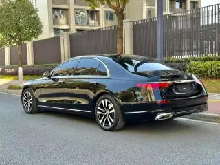 Mercedes-Benz S-Class 2024 S 400 L Luxury type interior photo 9