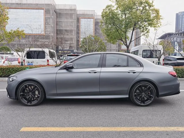 Mercedes-Benz Mercedes-AMG E-Class 2022 AMG E 53 4MATIC extérieur photo 3 Mercedes-Benz Mercedes-AMG E-Class 2022 AMG E 53 4MATIC extérieur photo 3