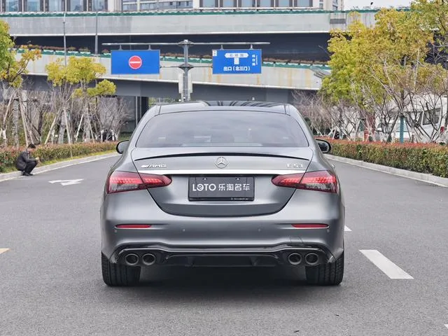 Mercedes-Benz Mercedes-AMG E-Class 2022 AMG E 53 4MATIC extérieur photo 5 Mercedes-Benz Mercedes-AMG E-Class 2022 AMG E 53 4MATIC extérieur photo 5