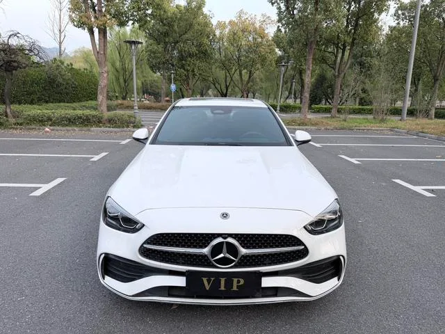 Mercedes-Benz C-Class 2024 C 200 L Sports version exterior photo 2 Mercedes-Benz C-Class 2024 C 200 L Sports version exterior photo 2
