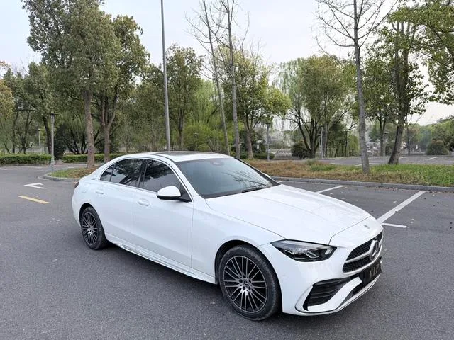Mercedes-Benz C-Class 2024 C 200 L Sports version exterior photo 3 Mercedes-Benz C-Class 2024 C 200 L Sports version exterior photo 3