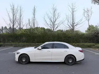 Mercedes-Benz C-Class 2024 C 200 L Sports version exterior photo 4 Mercedes-Benz C-Class 2024 C 200 L Sports version exterior photo 4