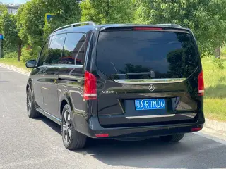 Mercedes-Benz V-Class 2021 V 260 Versión de lujo exterior foto 6 Mercedes-Benz V-Class 2021 V 260 Versión de lujo exterior foto 6