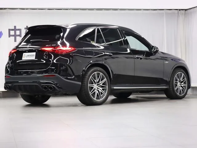 Mercedes-Benz GLC AMG 2024 AMG GLC 43 4MATIC exterior foto 3