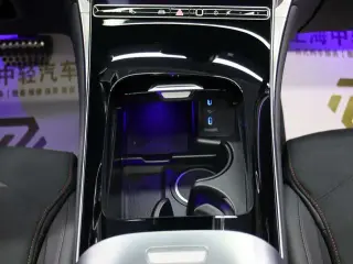 Mercedes-Benz GLC AMG 2024 AMG GLC 43 4MATIC interior foto 20