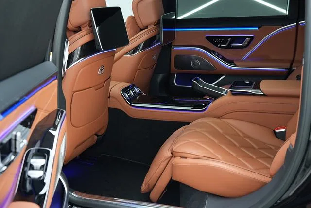Mercedes-Benz Mercedes-Maybach S-Class 2023 S 480 4MATIC interior photo 13 Mercedes-Benz Mercedes-Maybach S-Class 2023 S 480 4MATIC interior photo 13