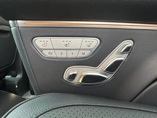 Mercedes-Benz V-Class 2021 V 260 Pilot Edition interior photo 11