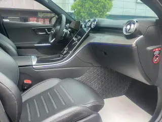 Mercedes-Benz C-Class 2022 C 260 L interior photo 10 Mercedes-Benz C-Class 2022 C 260 L interior photo 10
