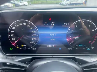 Mercedes-Benz C-Class 2022 C 260 L interior photo 13 Mercedes-Benz C-Class 2022 C 260 L interior photo 13