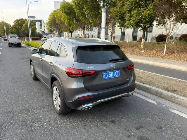 Mercedes-Benz GLA 2023 GLA 200 exterior photo 5 Mercedes-Benz GLA 2023 GLA 200 exterior photo 5