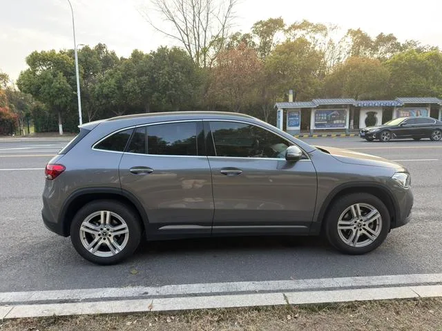 Mercedes-Benz GLA 2023 GLA 200 exterior photo 7 Mercedes-Benz GLA 2023 GLA 200 exterior photo 7