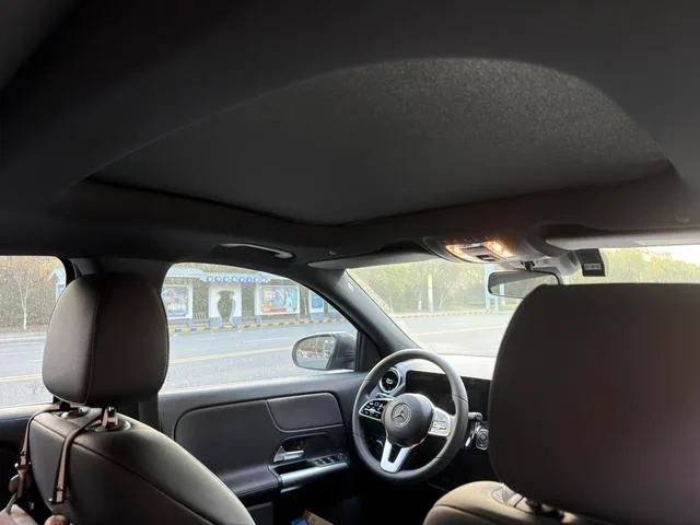 Mercedes-Benz GLA 2023 GLA 200 interior photo 16 Mercedes-Benz GLA 2023 GLA 200 interior photo 16