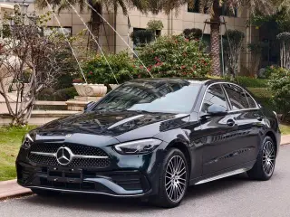 Mercedes-Benz C-Class 2024 C 260 L Versión deportiva exterior foto 1