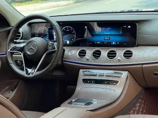 Mercedes-Benz E-Class 2023 E 300 L Luxury type Passenger car interior photo 19