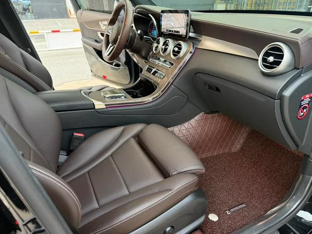 Mercedes-Benz GLC 2022 GLC 300 L 4MATIC Dynamic Zhenzang Edition interior photo 7 Mercedes-Benz GLC 2022 GLC 300 L 4MATIC Dynamic Zhenzang Edition interior photo 7