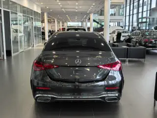 Mercedes-Benz C-Class 2022 C 260 L Version sportive extérieur photo 4 Mercedes-Benz C-Class 2022 C 260 L Version sportive extérieur photo 4