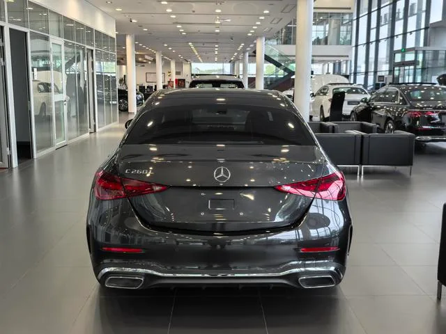 Mercedes-Benz C-Class 2022 C 260 L Version sportive extérieur photo 4 Mercedes-Benz C-Class 2022 C 260 L Version sportive extérieur photo 4