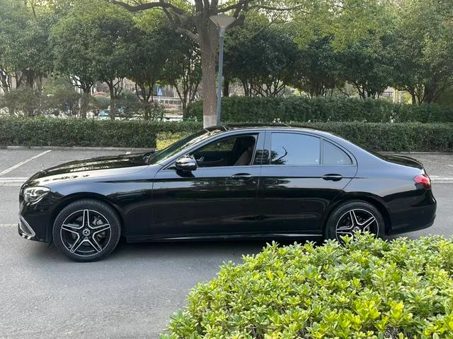 Mercedes-Benz E-Class (Imported) 2022 E 260 Fashion Sports Edition exterior photo 3 Mercedes-Benz E-Class (Imported) 2022 E 260 Fashion Sports Edition exterior photo 3