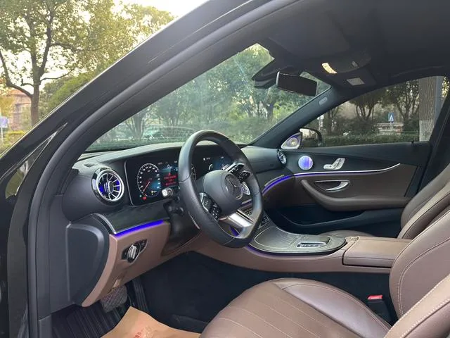 Mercedes-Benz E-Class (Imported) 2022 E 260 Fashion Sports Edition exterior photo 9 Mercedes-Benz E-Class (Imported) 2022 E 260 Fashion Sports Edition exterior photo 9