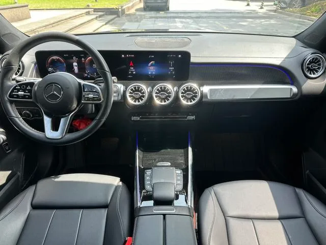 Mercedes-Benz GLB 2023 GLB 220 Dinámico interior foto 7 Mercedes-Benz GLB 2023 GLB 220 Dinámico interior foto 7