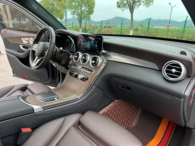 Mercedes-Benz GLC 2022 Mise à jour GLC 300 L 4MATIC Version dynamique de Zhenzang intérieur photo 10